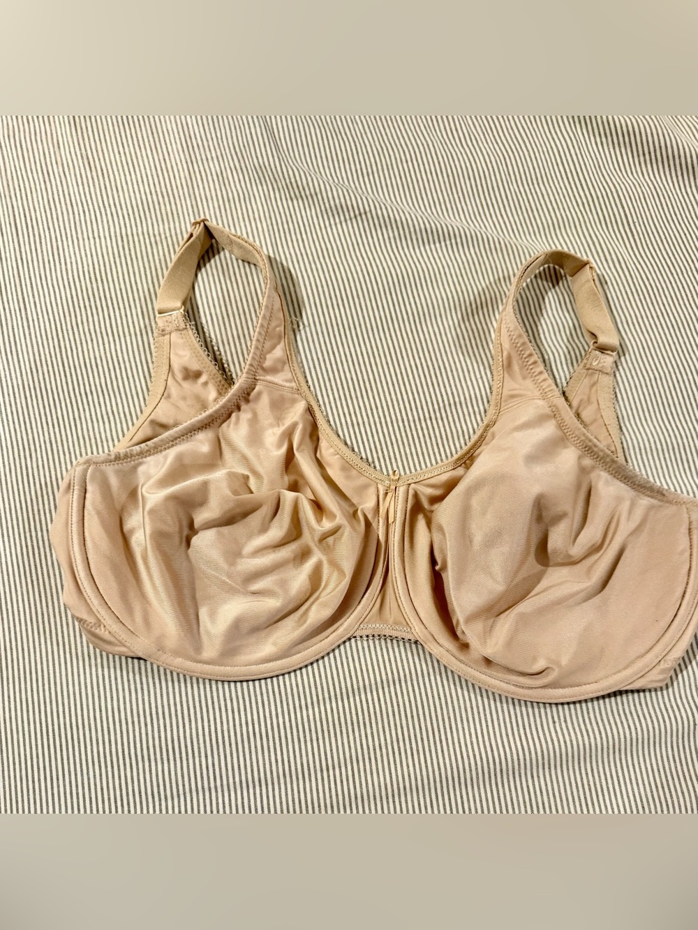 Wacoal Basic Beauty Full Figure Seamless Underwire Bra - US 38G